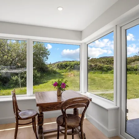 Vista Roundstone